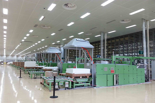 貴陽卷煙廠多聯(lián)機房采用可調(diào)式阻尼彈簧<a href='http://www.fy2online.com' target='_blank'><u>減震器</u></a>